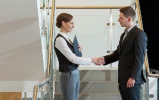 Un contrat à durée déterminée par salarié remplacé !