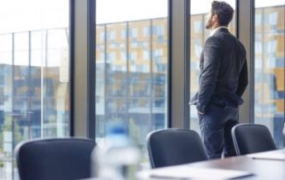 Taxe sur les salaires : quid de la rémunération des dirigeants de holdings mixtes ?